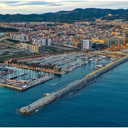 Ap4Us B1 - Apartment For Us - Sightseeing & Beach Near To Barcelona バダロナ エクステリア 写真